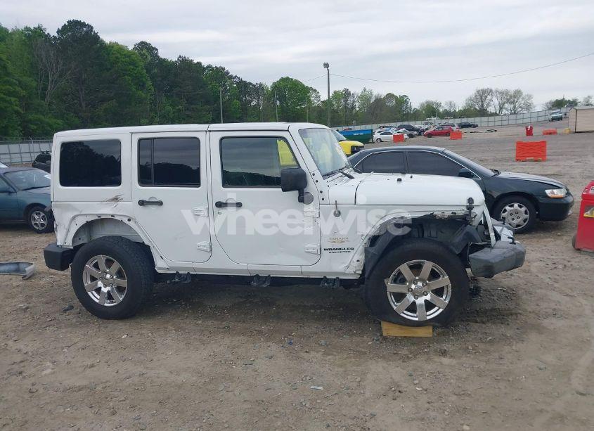 Photo 14 of 2015 Jeep Wrangler UNLIMITED SAHARA (VIN 1C4BJWEG0FL526800)