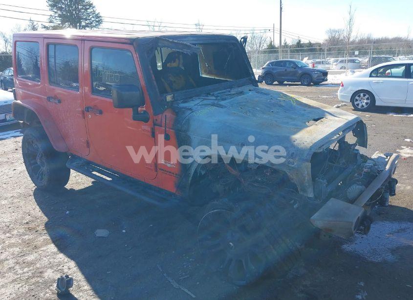 2015 Jeep Wrangler UNLIMITED SAHARA (VIN 1C4BJWEG0FL668662) main photo