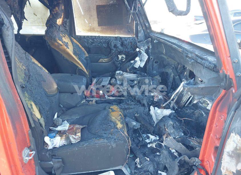 Photo 5 of 2015 Jeep Wrangler UNLIMITED SAHARA (VIN 1C4BJWEG0FL668662)