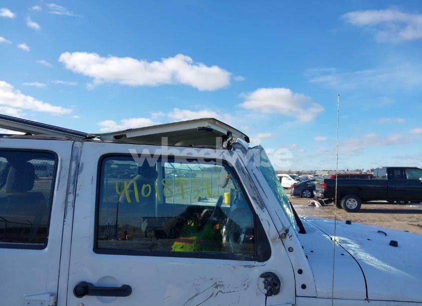 Photo 6 of 2015 Jeep Wrangler UNLIMITED SAHARA (VIN 1C4BJWEG0FL771144)