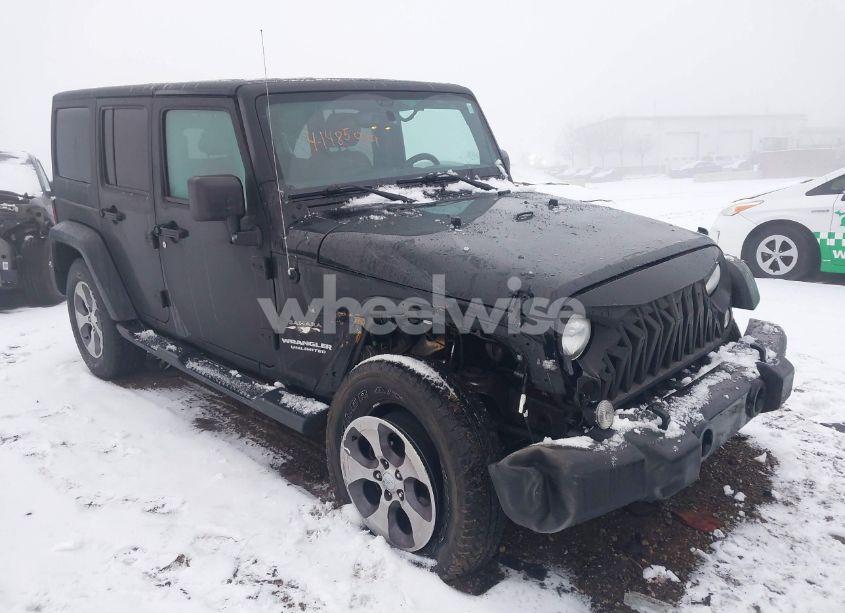 2016 Jeep Wrangler UNLIMITED SAHARA (VIN 1C4BJWEG0GL115723) main photo
