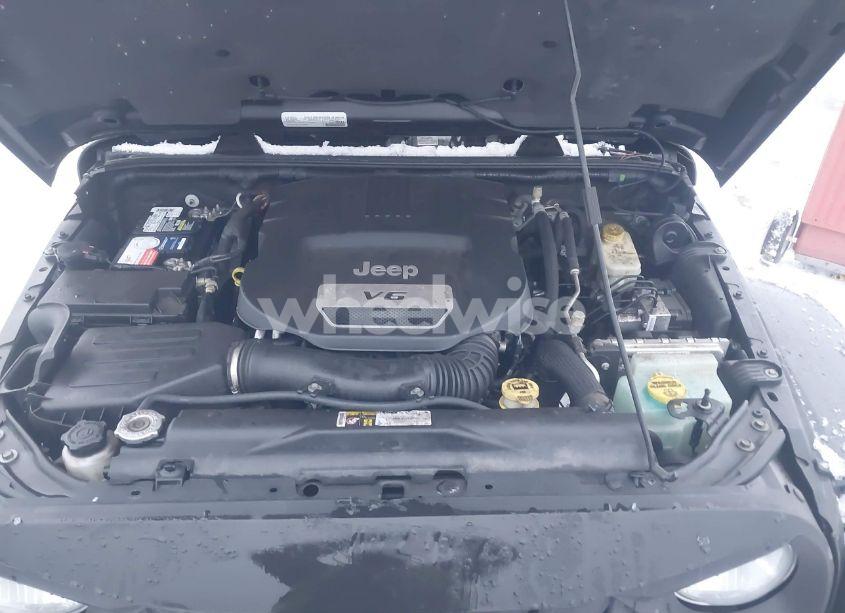 Photo 10 of 2016 Jeep Wrangler UNLIMITED SAHARA (VIN 1C4BJWEG0GL115723)