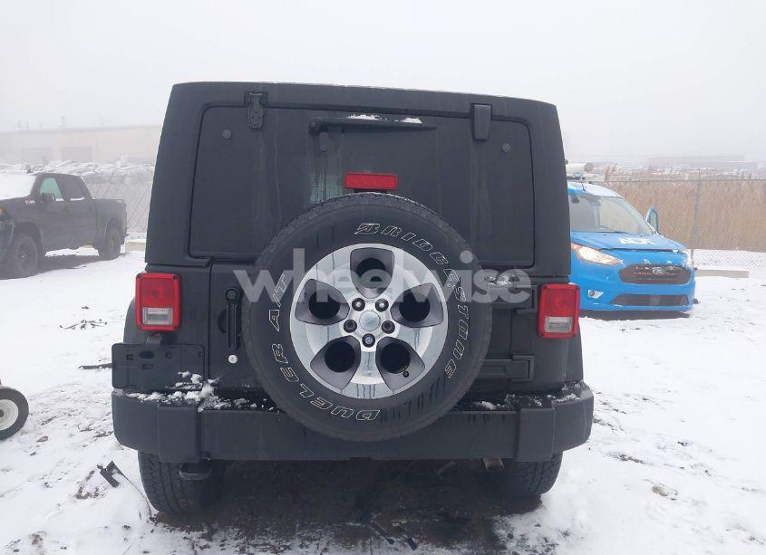Photo 16 of 2016 Jeep Wrangler UNLIMITED SAHARA (VIN 1C4BJWEG0GL115723)