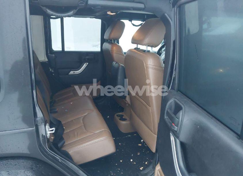 Photo 8 of 2016 Jeep Wrangler UNLIMITED SAHARA (VIN 1C4BJWEG0GL115723)