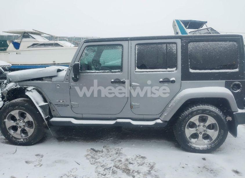 Photo 13 of 2016 Jeep Wrangler UNLIMITED SAHARA (VIN 1C4BJWEG0GL158586)