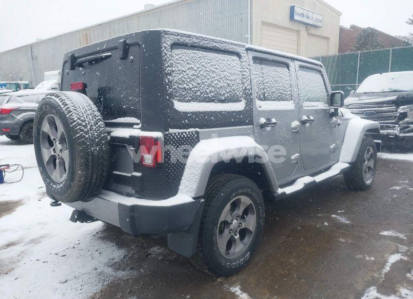 Photo 4 of 2016 Jeep Wrangler UNLIMITED SAHARA (VIN 1C4BJWEG0GL158586)