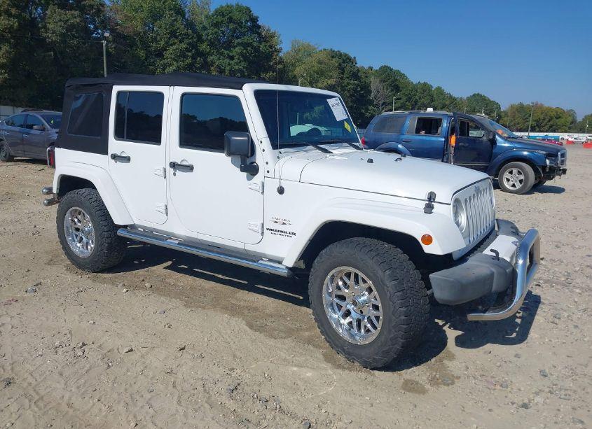 2016 Jeep Wrangler UNLIMITED SAHARA (VIN 1C4BJWEG0GL225087) main photo