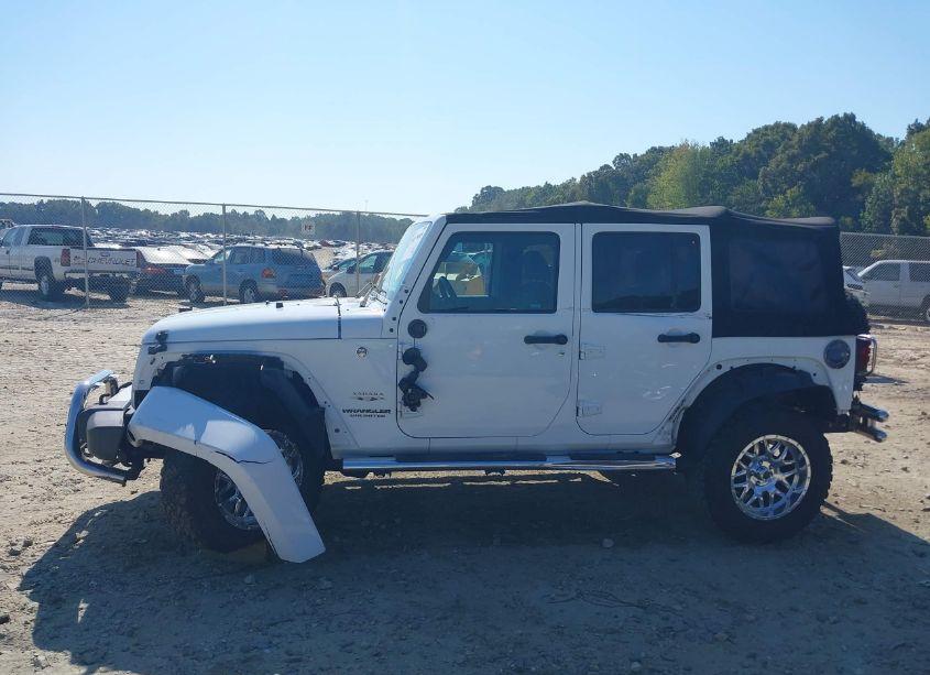 Photo 14 of 2016 Jeep Wrangler UNLIMITED SAHARA (VIN 1C4BJWEG0GL225087)