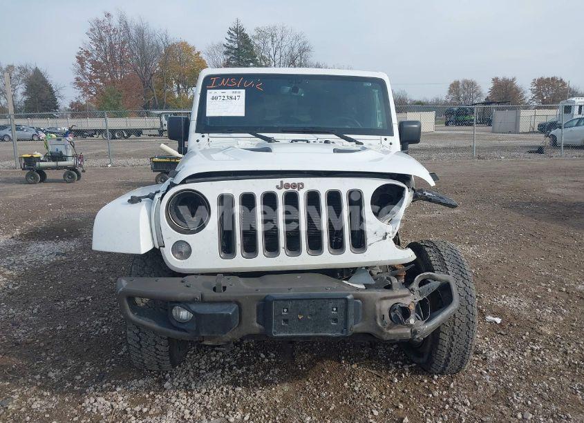 Photo 12 of 2016 Jeep Wrangler UNLIMITED SAHARA (VIN 1C4BJWEG0GL302105)