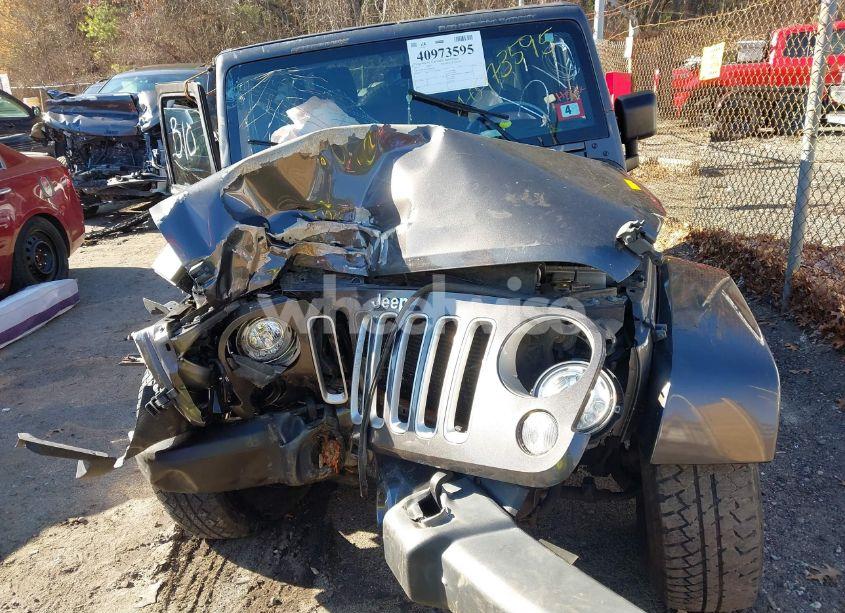 Photo 6 of 2017 Jeep Wrangler UNLIMITED SAHARA 4X4 (VIN 1C4BJWEG0HL595702)