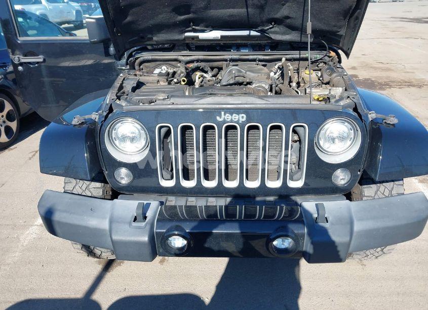 Photo 10 of 2017 Jeep Wrangler UNLIMITED SAHARA 4X4 (VIN 1C4BJWEG0HL691376)