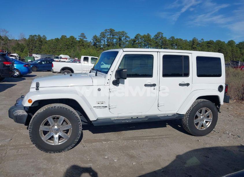 Photo 14 of 2018 Jeep Wrangler JK UNLIMITED SAHARA 4X4 (VIN 1C4BJWEG0JL829911)