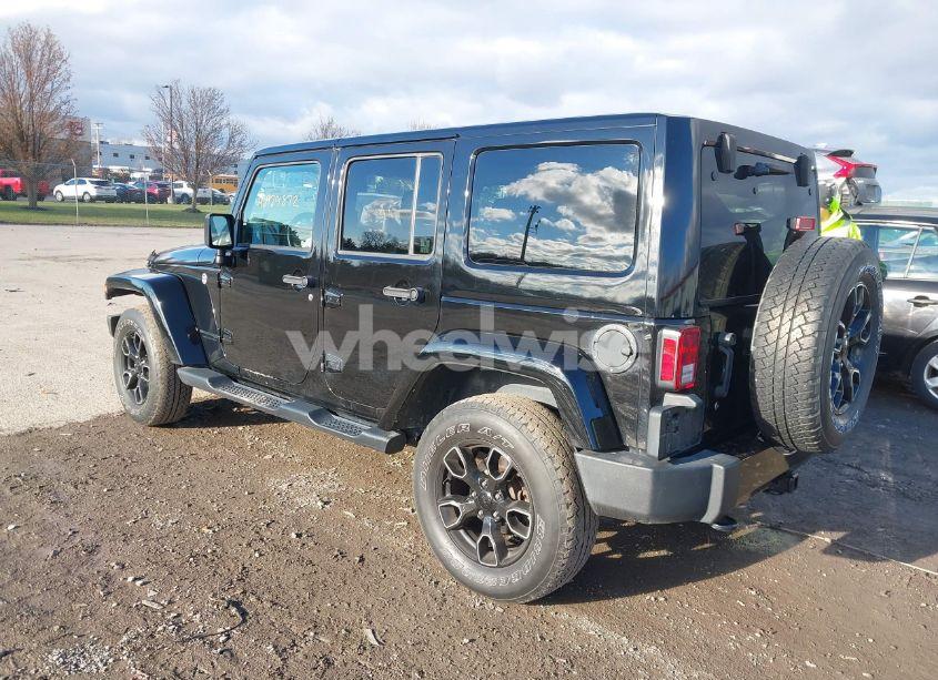 Photo 3 of 2018 Jeep Wrangler JK UNLIMITED SAHARA (VIN 1C4BJWEG0JL864500)