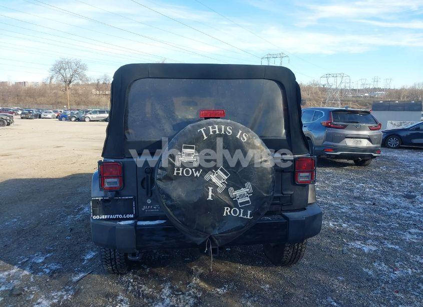 Photo 16 of 2018 Jeep Wrangler JK UNLIMITED ALTITUDE 4X4 (VIN 1C4BJWEG0JL878901)