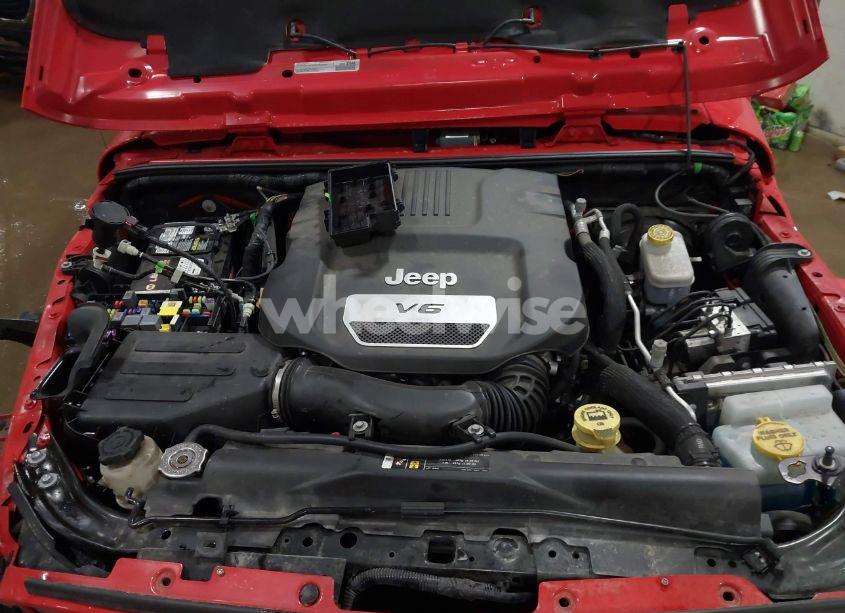 Photo 10 of 2018 Jeep Wrangler JK UNLIMITED SAHARA 4X4 (VIN 1C4BJWEG0JL937560)