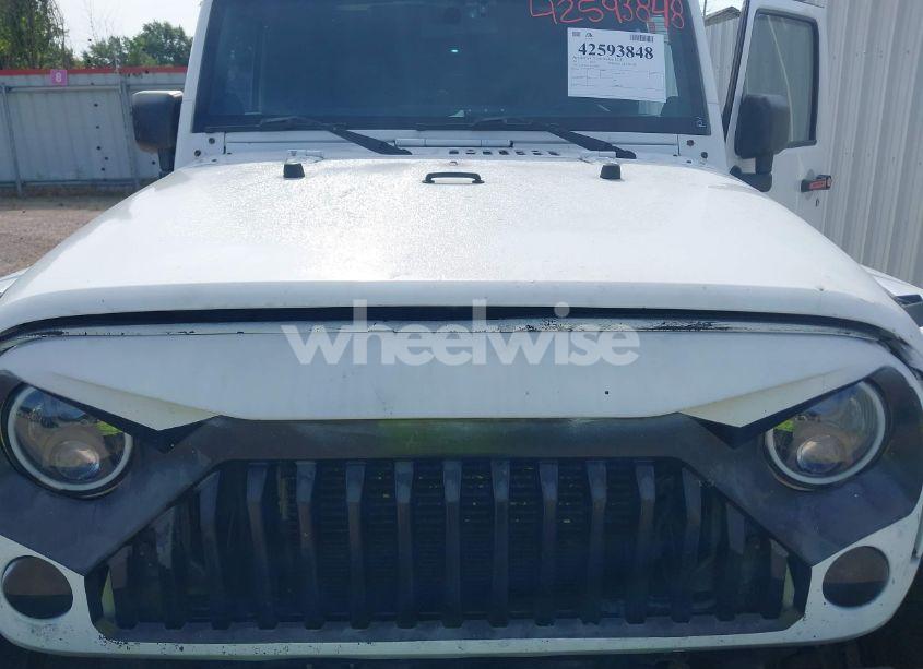 Photo 10 of 2012 Jeep Wrangler UNLIMITED SAHARA (VIN 1C4BJWEG1CL186407)