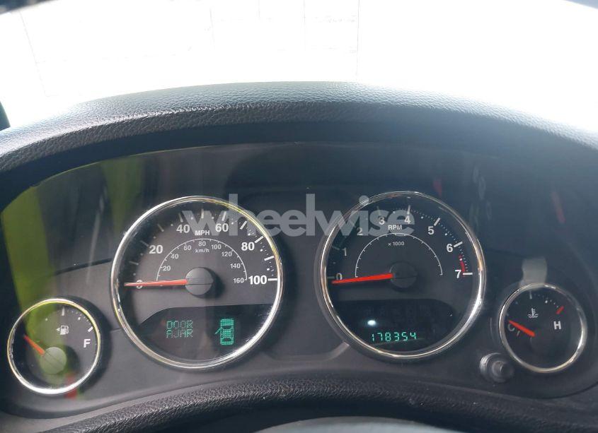 Photo 7 of 2012 Jeep Wrangler UNLIMITED SAHARA (VIN 1C4BJWEG1CL186407)