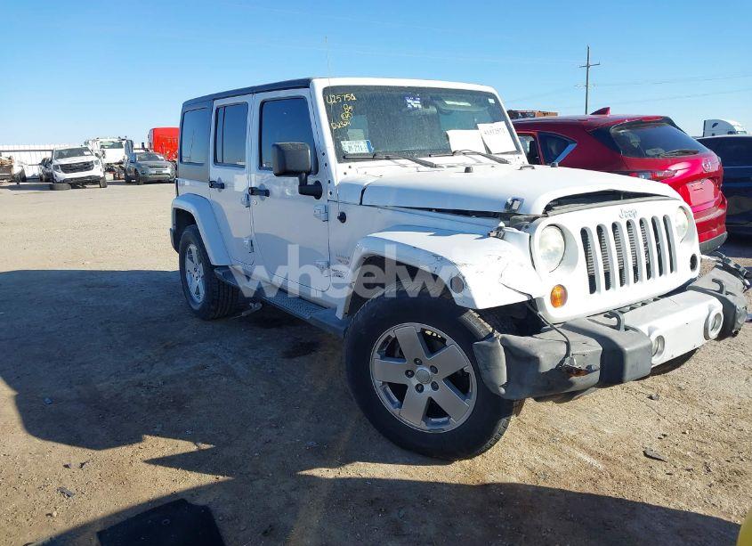 2012 Jeep Wrangler UNLIMITED SAHARA (VIN 1C4BJWEG1CL192563) main photo