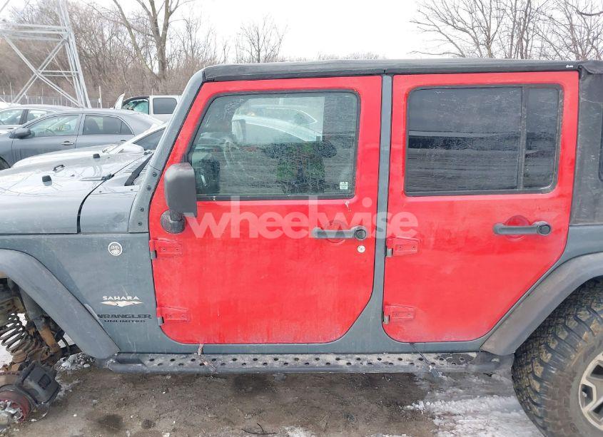 Photo 14 of 2014 Jeep Wrangler UNLIMITED SAHARA (VIN 1C4BJWEG1EL152938)