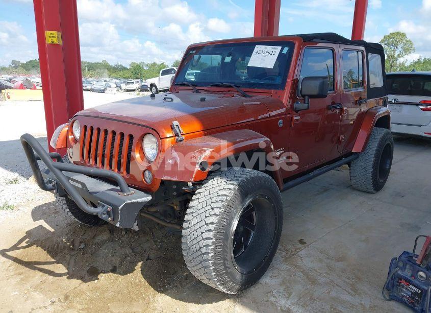 Photo 2 of 2014 Jeep Wrangler UNLIMITED SAHARA (VIN 1C4BJWEG1EL209431)