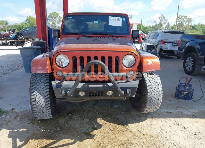 Photo 6 of 2014 Jeep Wrangler UNLIMITED SAHARA (VIN 1C4BJWEG1EL209431)