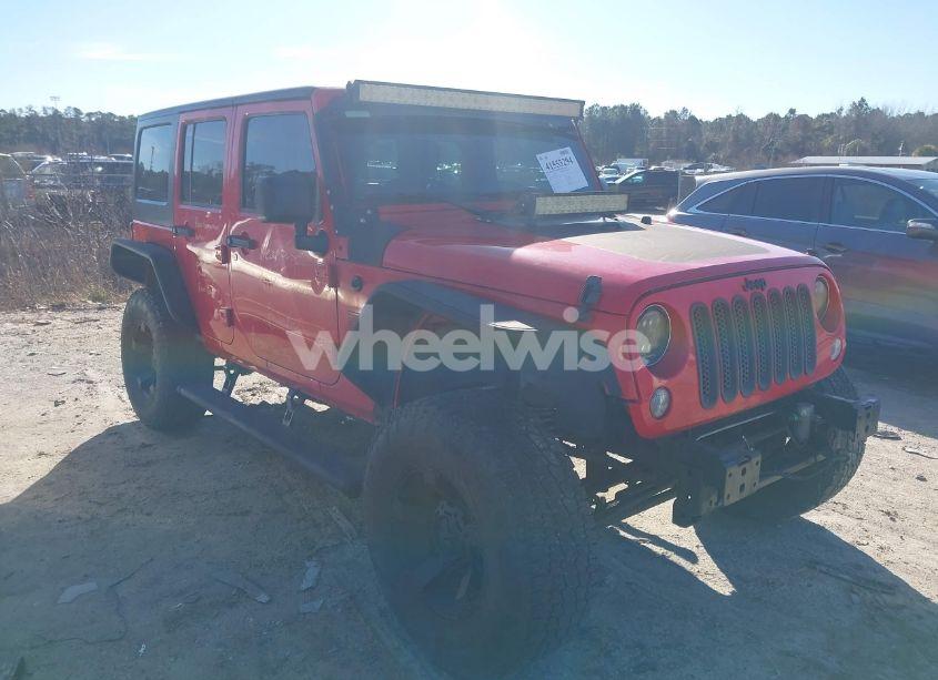 2015 Jeep Wrangler UNLIMITED SAHARA (VIN 1C4BJWEG1FL529902) main photo