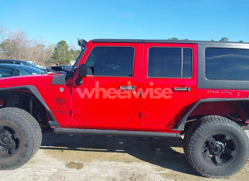 Photo 14 of 2015 Jeep Wrangler UNLIMITED SAHARA (VIN 1C4BJWEG1FL529902)