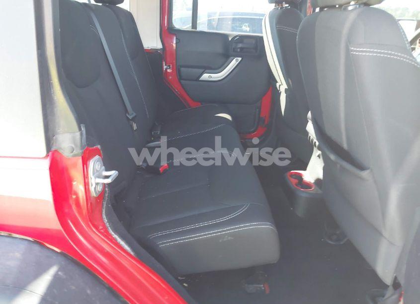 Photo 8 of 2015 Jeep Wrangler UNLIMITED SAHARA (VIN 1C4BJWEG1FL529902)