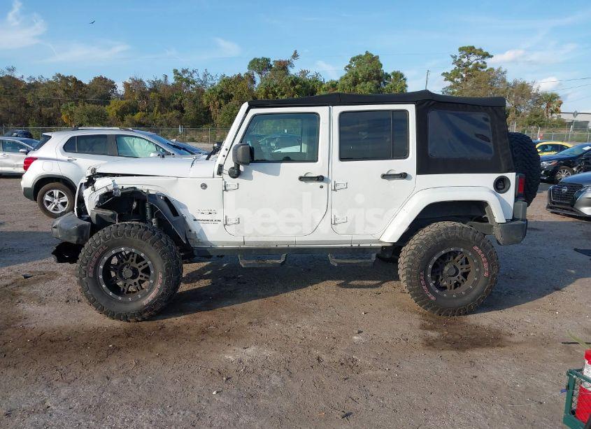 Photo 15 of 2017 Jeep Wrangler UNLIMITED SAHARA 4X4 (VIN 1C4BJWEG1HL715815)