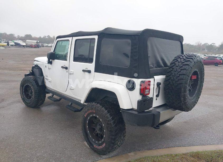 Photo 3 of 2017 Jeep Wrangler UNLIMITED SAHARA 4X4 (VIN 1C4BJWEG1HL715815)