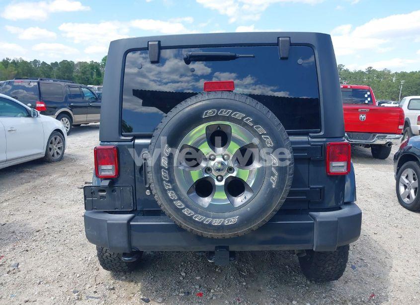 Photo 16 of 2017 Jeep Wrangler UNLIMITED SAHARA 4X4 (VIN 1C4BJWEG1HL715913)