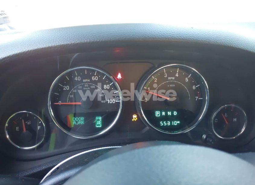 Photo 7 of 2018 Jeep Wrangler JK UNLIMITED SAHARA 4X4 (VIN 1C4BJWEG1JL842456)