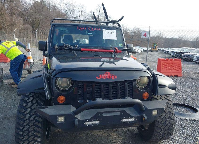 Photo 12 of 2012 Jeep Wrangler UNLIMITED SAHARA (VIN 1C4BJWEG2CL183497)