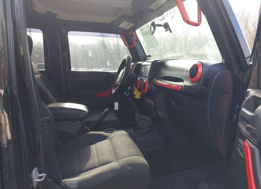 Photo 5 of 2012 Jeep Wrangler UNLIMITED SAHARA (VIN 1C4BJWEG2CL183497)