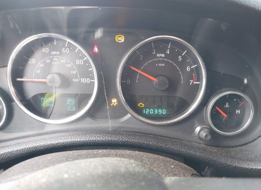 Photo 7 of 2012 Jeep Wrangler UNLIMITED SAHARA (VIN 1C4BJWEG2CL183497)