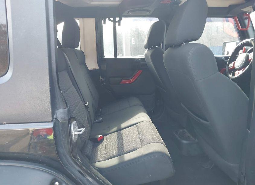 Photo 8 of 2012 Jeep Wrangler UNLIMITED SAHARA (VIN 1C4BJWEG2CL183497)