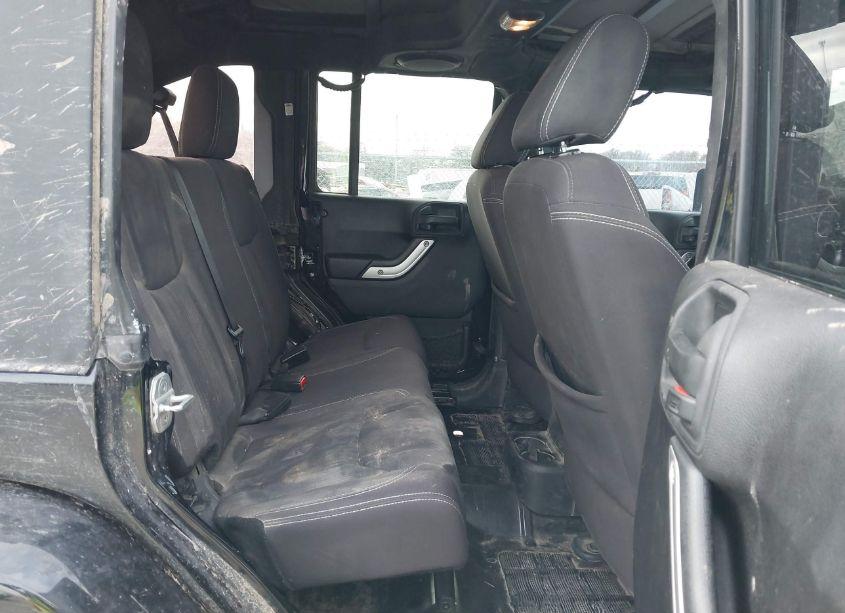 Photo 8 of 2013 Jeep Wrangler UNLIMITED SAHARA (VIN 1C4BJWEG2DL501314)