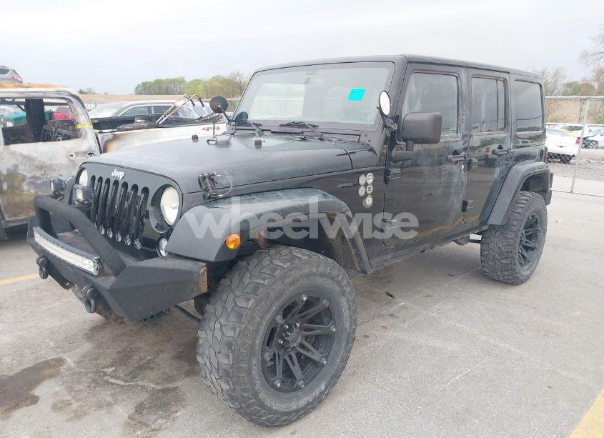 Photo 2 of 2014 Jeep Wrangler UNLIMITED SAHARA (VIN 1C4BJWEG2EL122962)