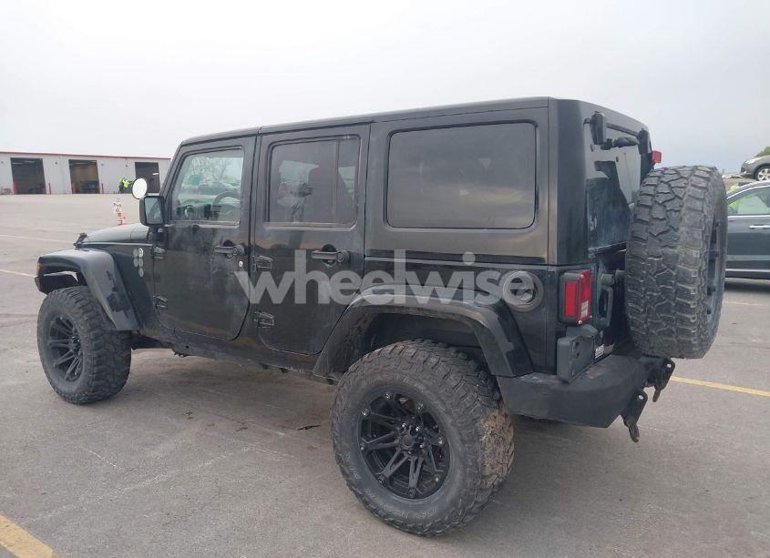 Photo 3 of 2014 Jeep Wrangler UNLIMITED SAHARA (VIN 1C4BJWEG2EL122962)