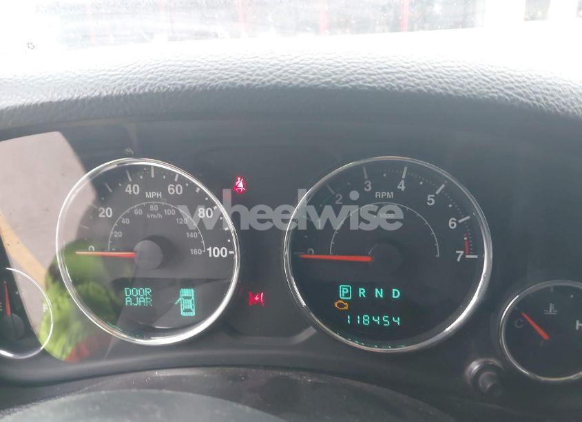 Photo 7 of 2014 Jeep Wrangler UNLIMITED SAHARA (VIN 1C4BJWEG2EL122962)