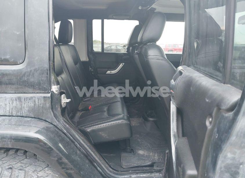 Photo 8 of 2014 Jeep Wrangler UNLIMITED SAHARA (VIN 1C4BJWEG2EL122962)