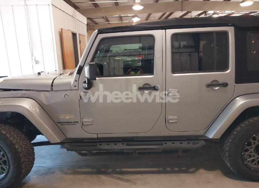 Photo 14 of 2014 Jeep Wrangler UNLIMITED SAHARA (VIN 1C4BJWEG2EL196964)