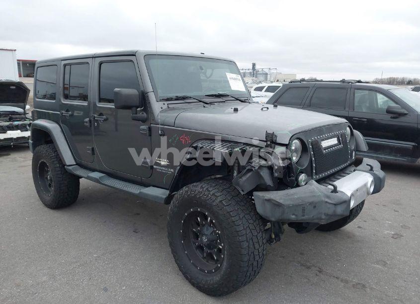 2014 Jeep Wrangler UNLIMITED SAHARA (VIN 1C4BJWEG2EL240624) main photo