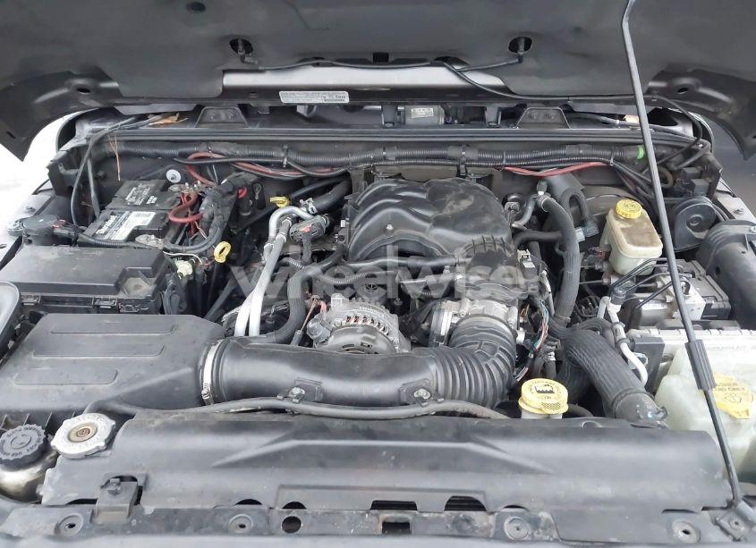 Photo 10 of 2014 Jeep Wrangler UNLIMITED SAHARA (VIN 1C4BJWEG2EL240624)