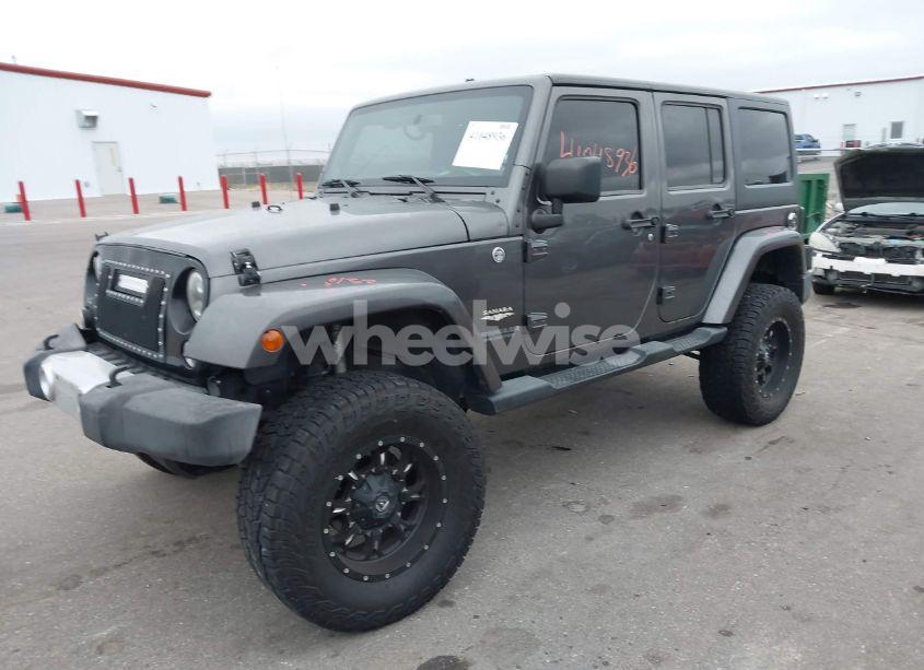 Photo 2 of 2014 Jeep Wrangler UNLIMITED SAHARA (VIN 1C4BJWEG2EL240624)