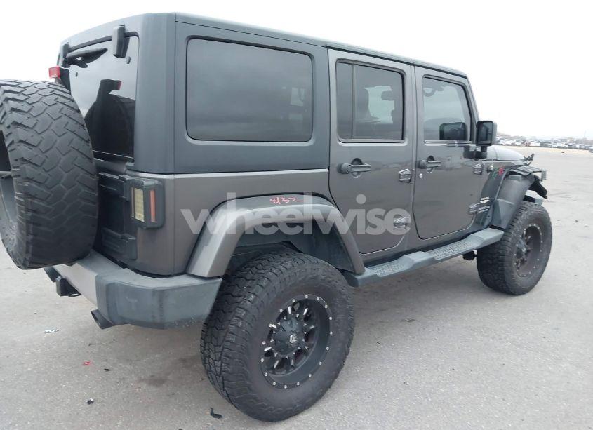 Photo 4 of 2014 Jeep Wrangler UNLIMITED SAHARA (VIN 1C4BJWEG2EL240624)