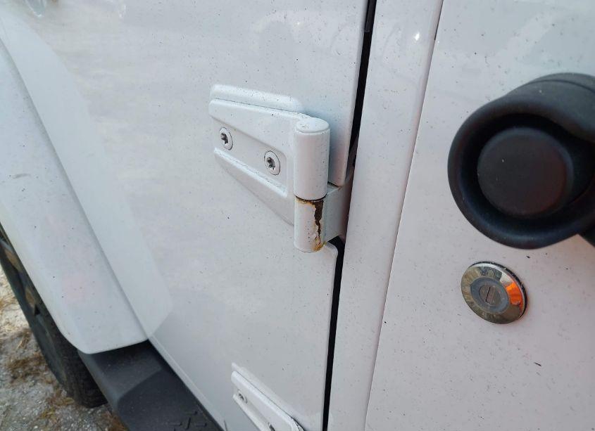 Photo 6 of 2014 Jeep Wrangler UNLIMITED ALTITUDE (VIN 1C4BJWEG2EL273736)