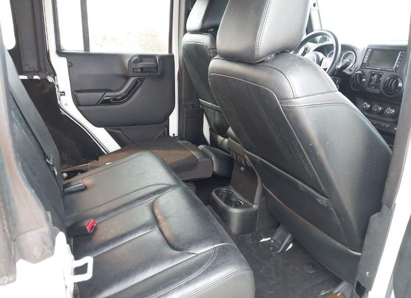 Photo 8 of 2014 Jeep Wrangler UNLIMITED ALTITUDE (VIN 1C4BJWEG2EL273736)