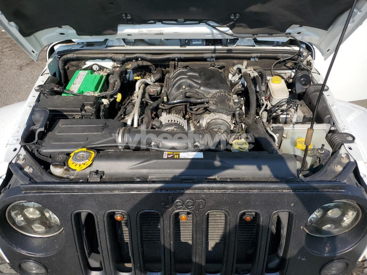 Photo 12 of 2016 JEEP WRANGLER UNLIMITED SAHARA (VIN 1C4BJWEG2GL220117)