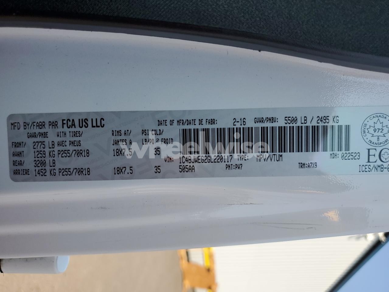 Photo 13 of 2016 JEEP WRANGLER UNLIMITED SAHARA (VIN 1C4BJWEG2GL220117)